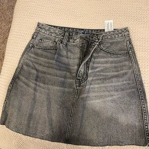 Abercrombie and Fitch black skirt size 27